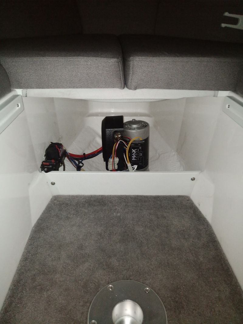 Bugstrahlruder Motor