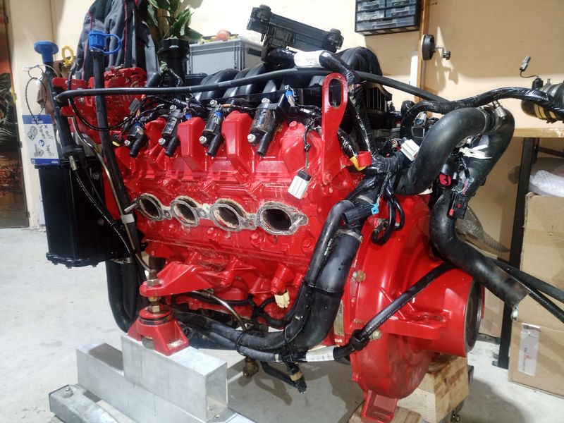 V8 Motor