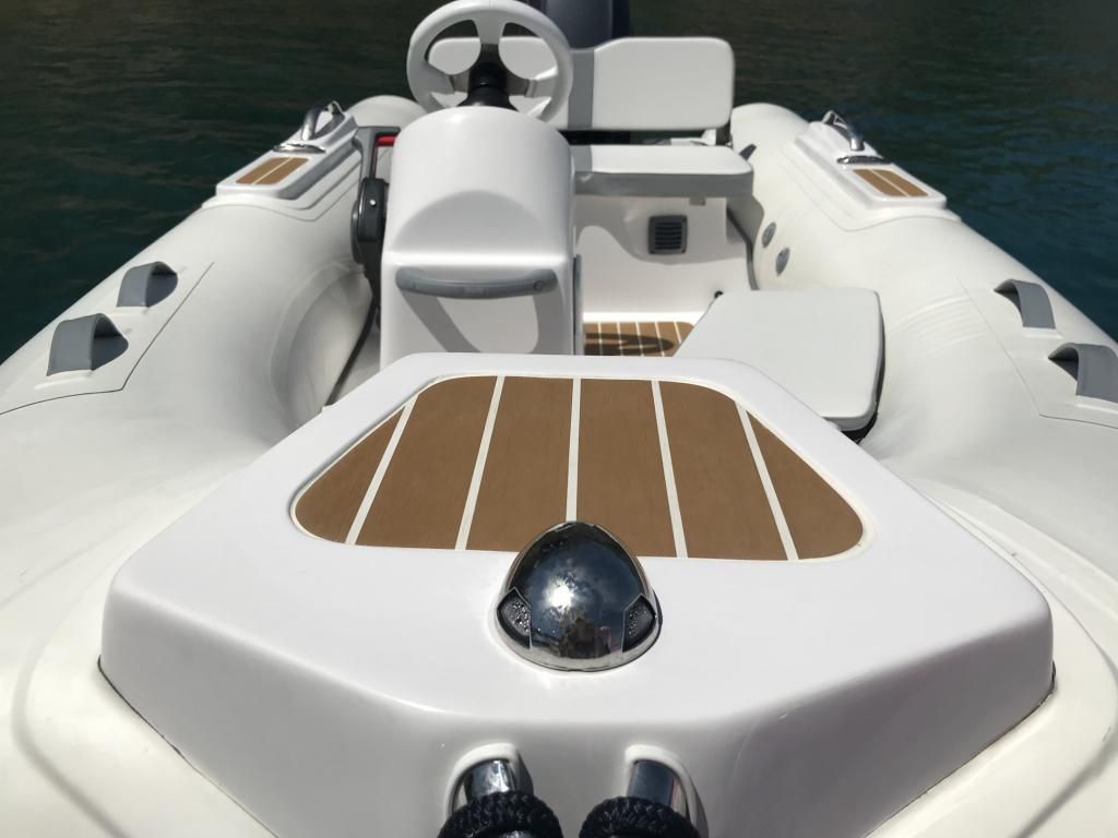 SUR Marine Tender Frontansicht
